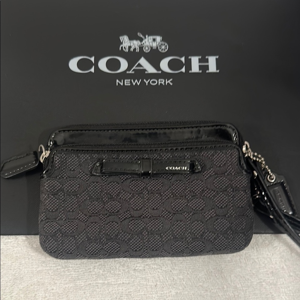 Coach Black Women's wristlet
